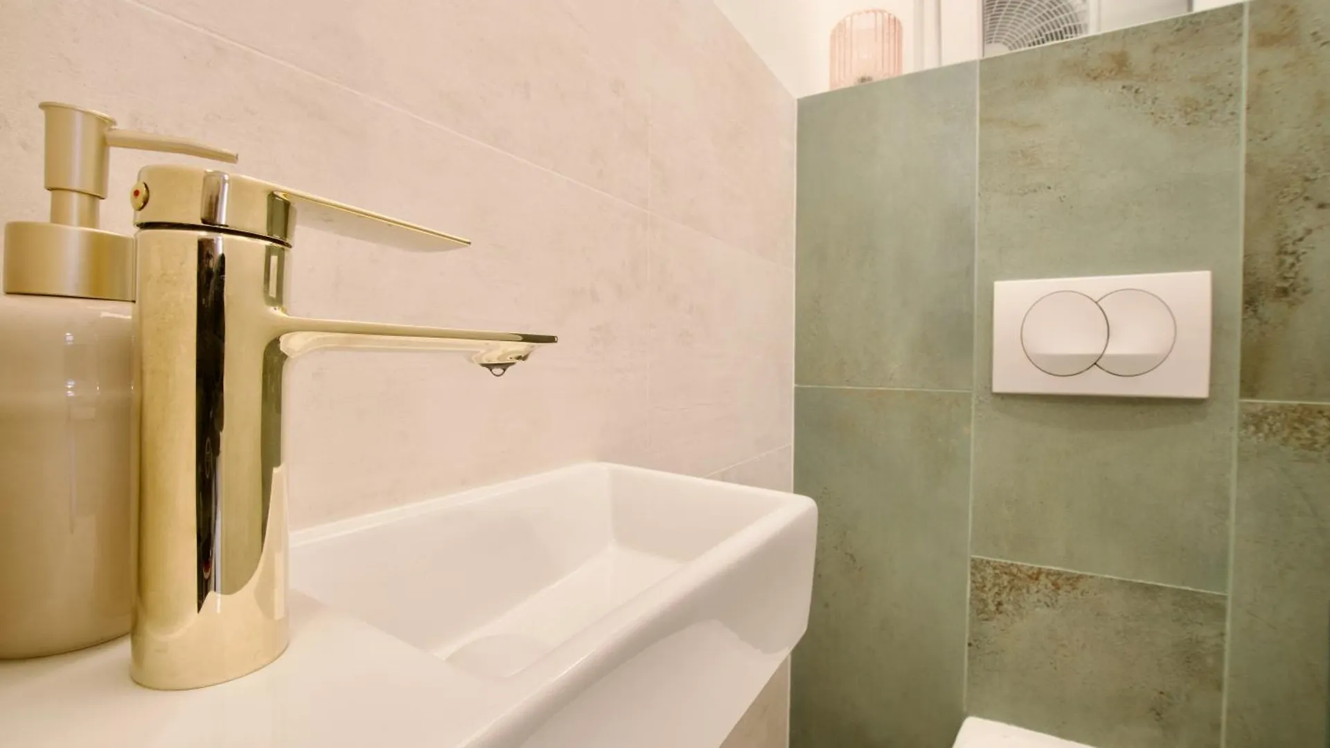 Standard Apartment By Hi5-Paulay Ede Apartment Budapesta Ungaria