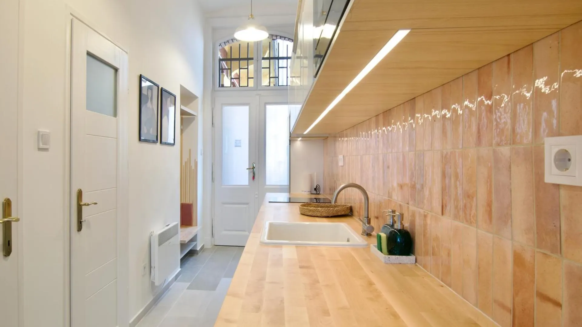 Standard Apartment By Hi5-Paulay Ede Apartment Budapest