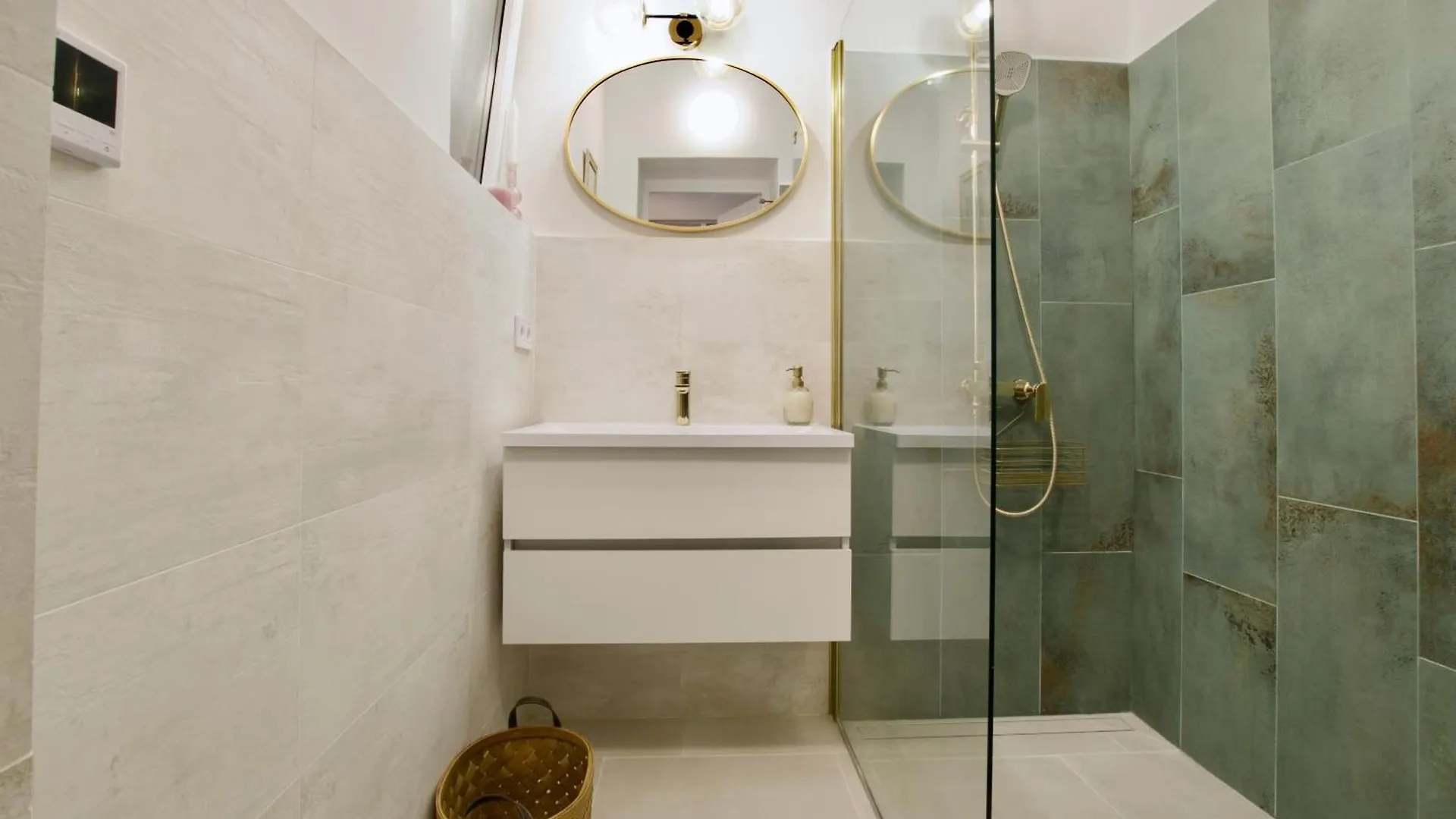Standard Apartment By Hi5-Paulay Ede Apartment Budapest