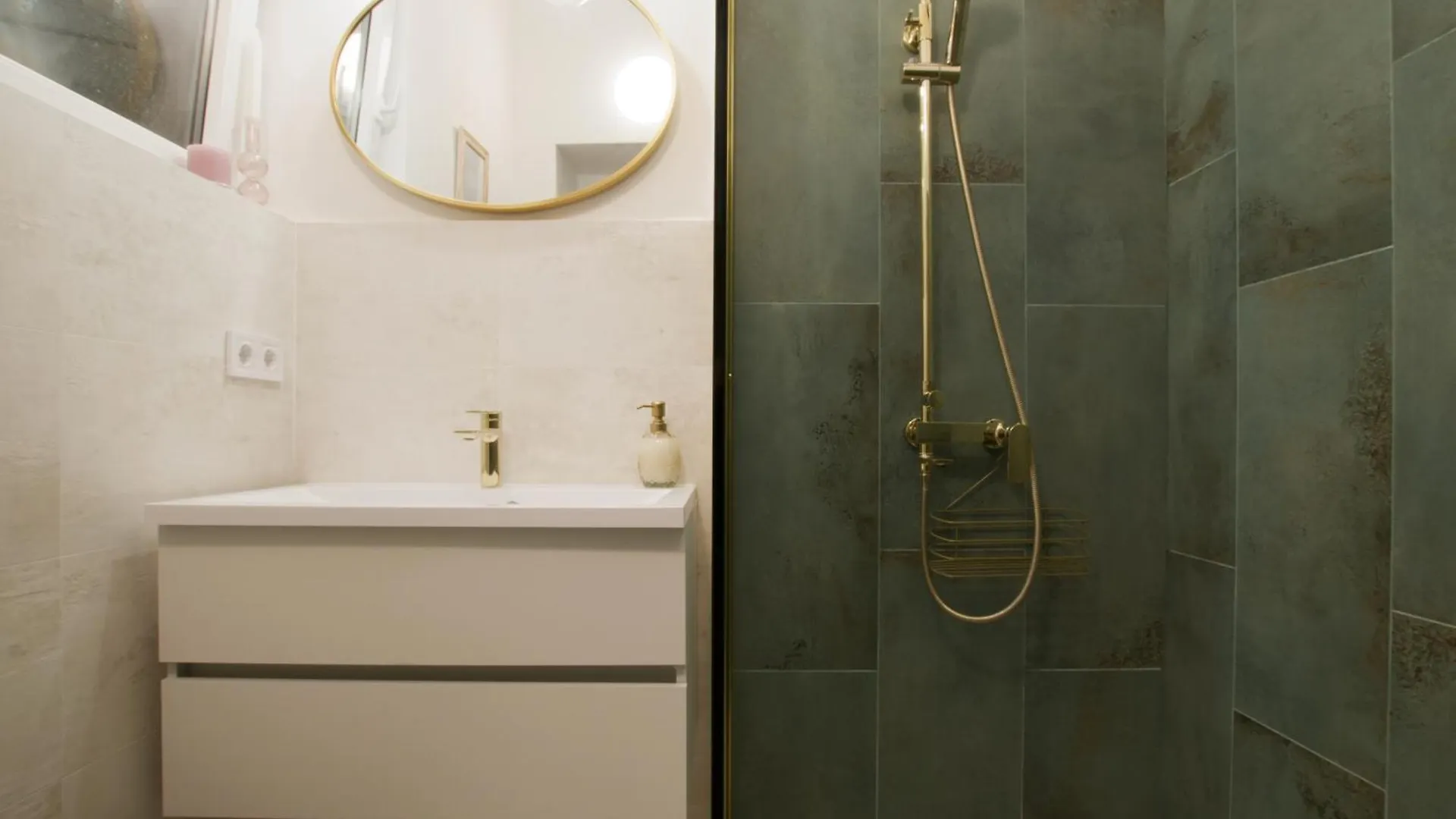Standard Apartment By Hi5-Paulay Ede Apartment Budapest